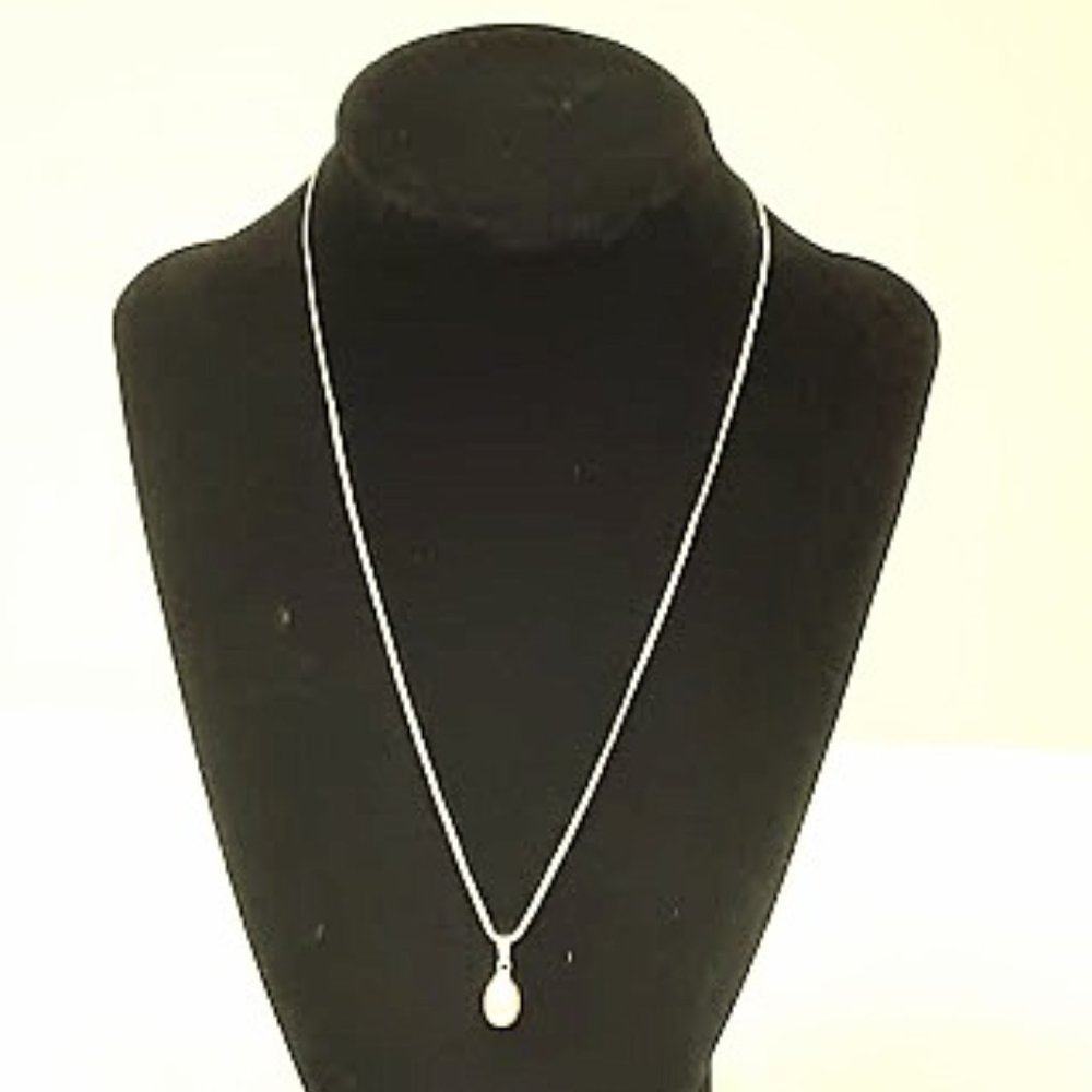 Rose Pearl Necklace
